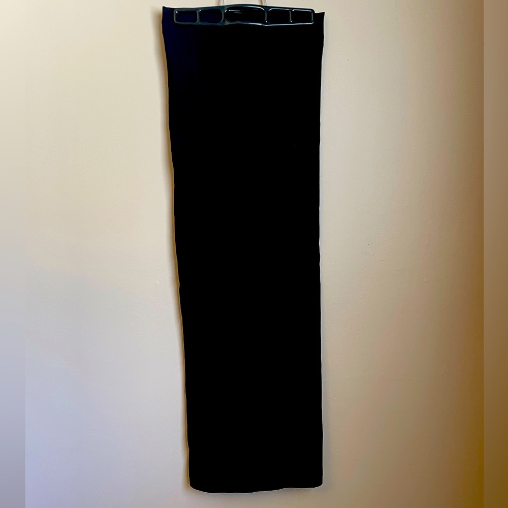 Victoria’s Secret Black midi tube dress small